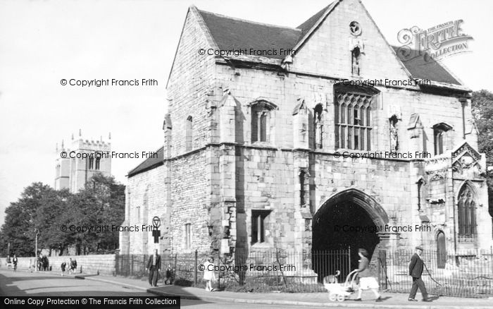 Photo of Worksop, Priory c.1955