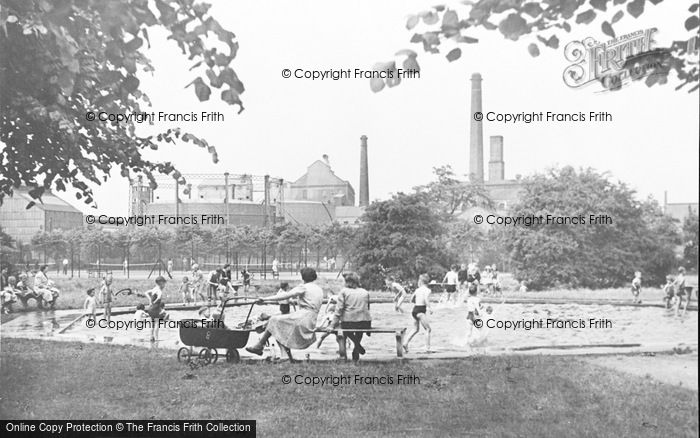 Photo of Worksop, The Park, Paddling Pool c.1955