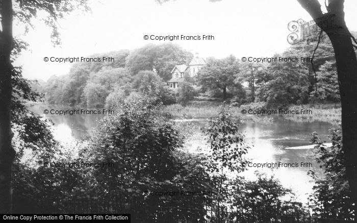 Photo of Worsley, The Aviary c.1960