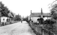 Worth, Crawley Lane 1906