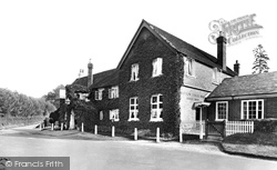 Wotton Hatch Hotel 1928, Wotton