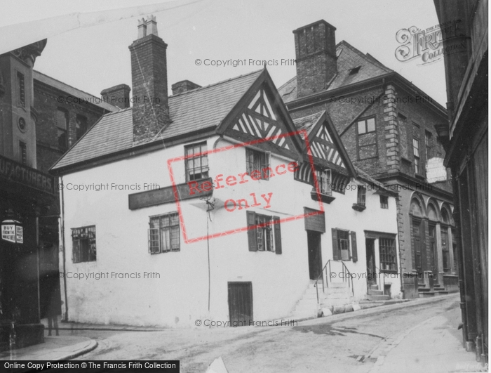 Photo of Wrexham, Hand Inn c.1890