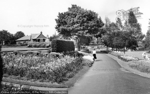 Photo of Wrexham, The Parciau c.1965
