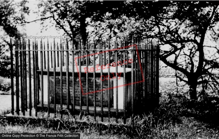 Photo of Wrexham, The Yale Tomb c.1960