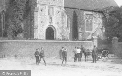 Boys By The Church 1901, Wrotham