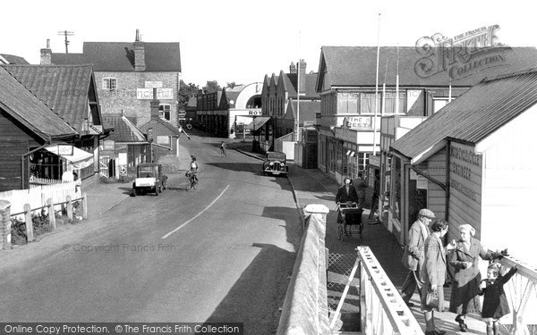 Photo of Wroxham, At The Bridge 1952