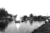 On The Bure 1921, Wroxham