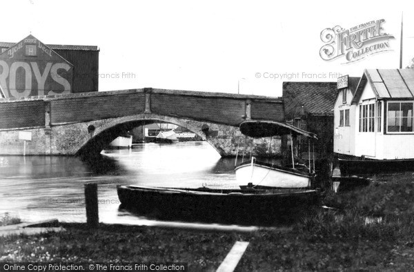 Photo of Wroxham, The Bridge c.1940