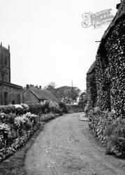 Village c.1930, Wroxton