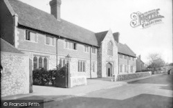 The College 1918, Wye