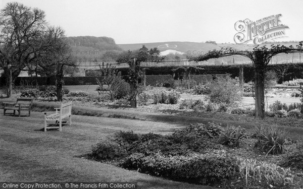 Photo of Wye, The Crown c.1965