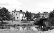 Wye, the Victoria Inn c1955