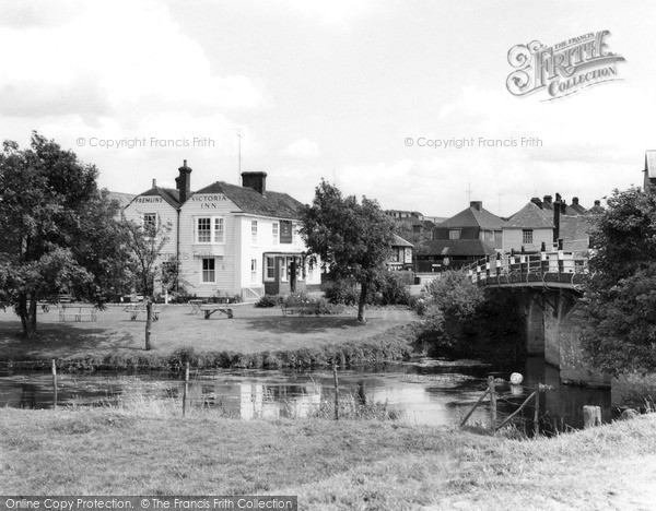 Photo of Wye, the Victoria Inn c1955