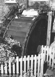 The Water Wheel c.1960, Yafford