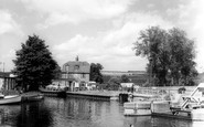 Yalding, the Medway c1960