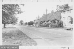 Main Street c.1965, Yardley Gobion