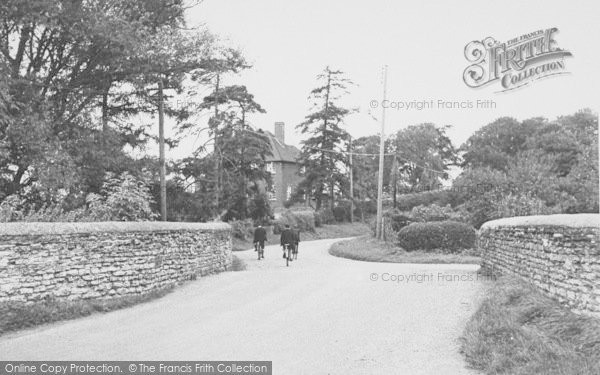 Photo of Yardley Hastings, Castle Ashby Road c.1955