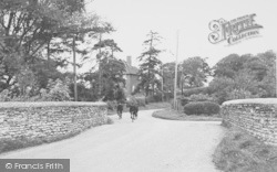 Castle Ashby Road c.1955, Yardley Hastings