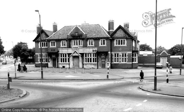 Photo of Yardley, the Yew Tree c1965