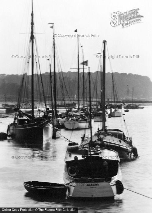 Photo of Yarmouth, Harbour 1932