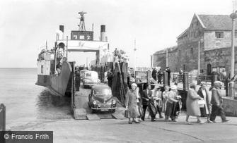 Yarmouth, the Ferry c1960
