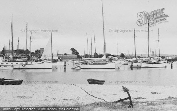Photo of Yarmouth, The Harbour c.1955