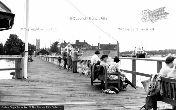 Photo of Yarmouth, The Pier c.1955