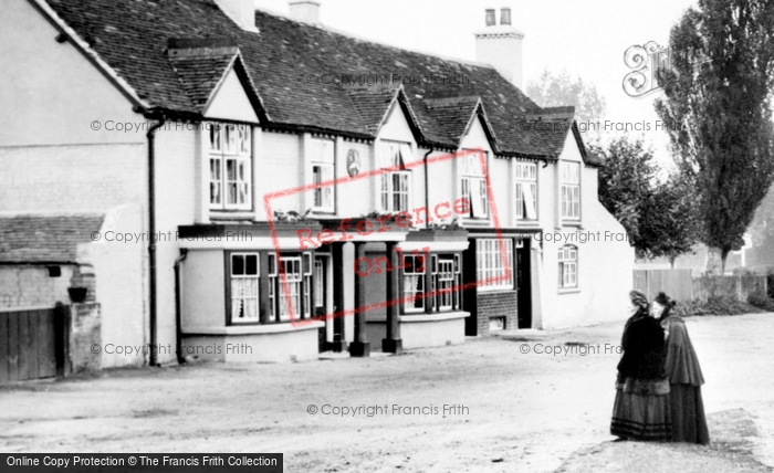 Photo of Yateley, The White Lion Inn 1906