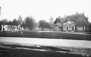 Village 1919, Yateley
