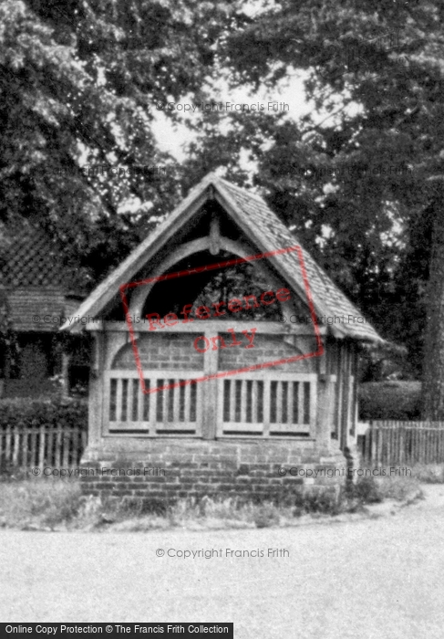 Photo of Yattendon, The Old Well c.1960