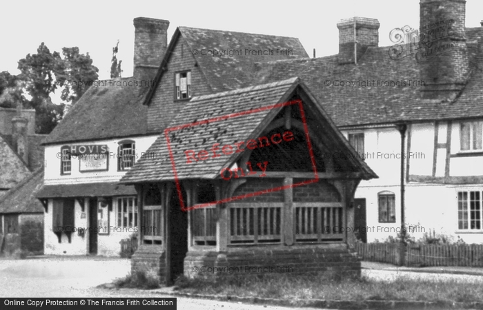 Photo of Yattendon, The Well c.1960