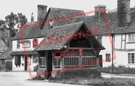 The Well c.1960, Yattendon