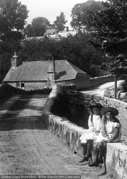 Photo of Yealmpton, Girls On The Bridge 1904