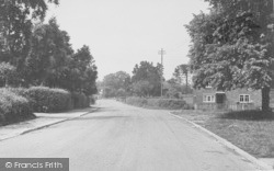 Main Road c.1955, Yelvertoft