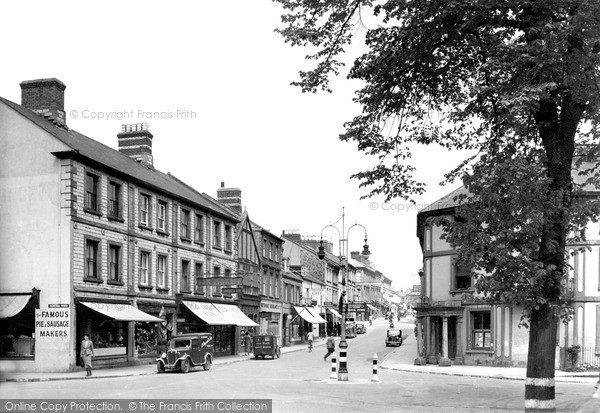 Photo of Yeovil, Middle Street c.1950
