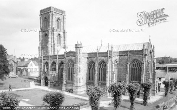 Photo of Yeovil, Parish Church c.1965