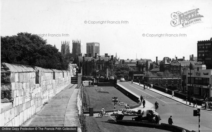 Photo of York, City Walls c.1955
