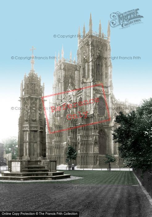 Photo of York, Minster And Boer War Memorial 1909