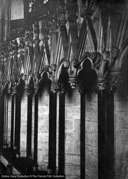 Photo of York, Minster, Carvings In Chapter House 1913