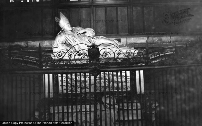Photo of York, Minster, Dolben Monument 1913