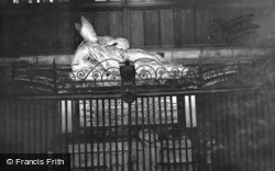 Minster, Dolben Monument 1913, York