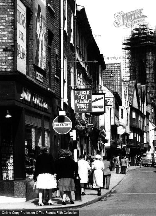 Photo of York, People On Low Petergate c.1960