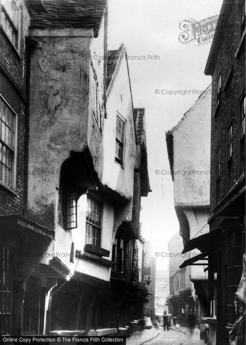 Photo of York, The Shambles c.1930