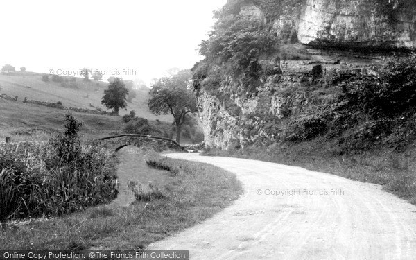 Photo of Youlgreave, The Old Coach Road c.1955