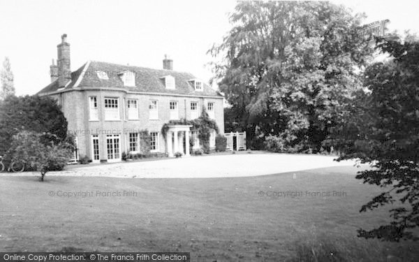 Photo of Yoxford, Yoxford Place c.1960
